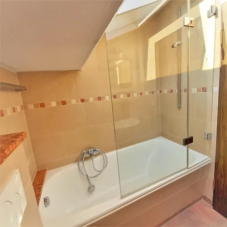 Waldwinkl Affittacamere 3*